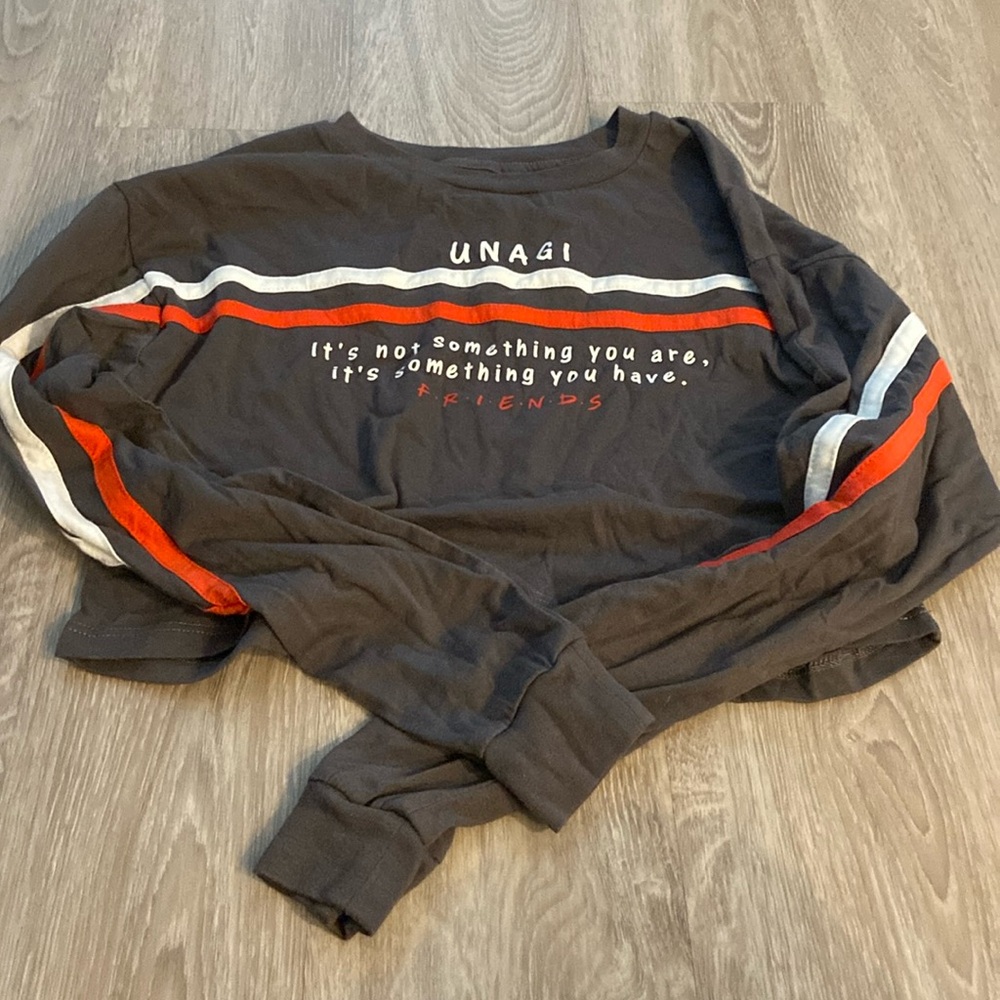Friends womans xs grey shirt